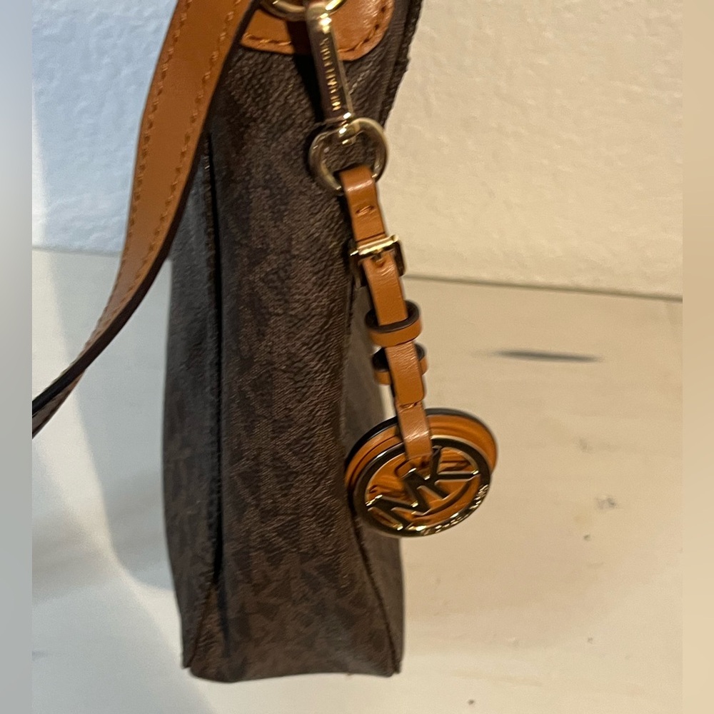 Michael Kors Jet Set Travel Large logo shoulder/ crossbody bag Contemporary - Picture 6 of 9